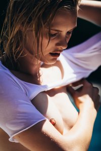 Hannah Holman Nude 1.jpg