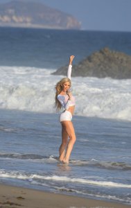 Daisy Lea Sexy & Topless 5.jpg