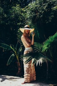 Alice Cornish Sexy & Topless 16.jpg