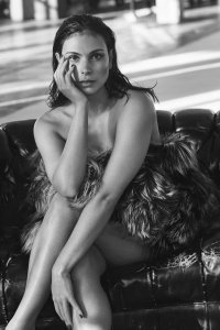 Morena Baccarin Sexy 14.jpg