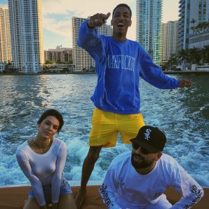 Kendall Jenner Braless 0.jpg