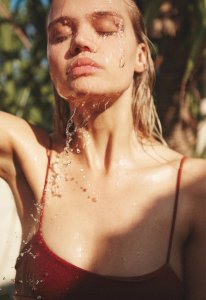 Rebecca Szulc Sexy Topless 7.jpg