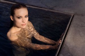 Olivia Wilde Topless & Sexy 28.jpg