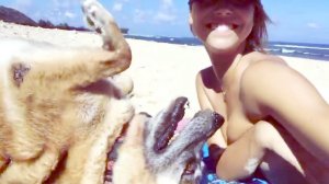 Alexis Ren Topless Snaps 6.jpg