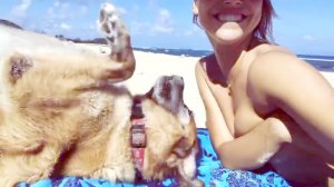 Alexis Ren Topless Snaps 14.jpg