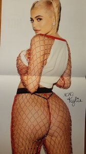 Kylie Jenner Sexy 8.jpg