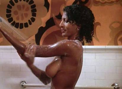 pam-grier_thefappeningblog.com_0005.jpg