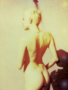 Miley Cyrus Naked 011.jpg