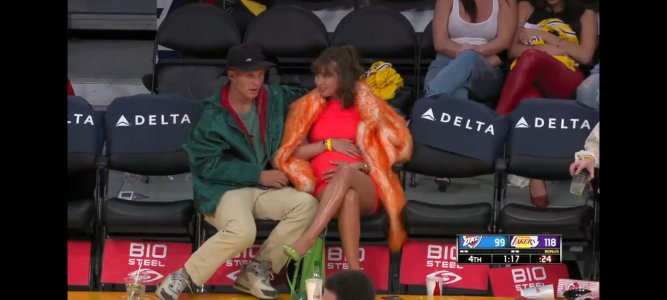 Screenshot_20220409-111106_Video Player.jpg