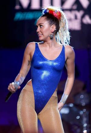 miley-cyrus_thefappeningblog.com_0013.jpg