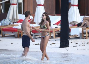 Izabel Goulart Sexy thefappening.so 41.jpg