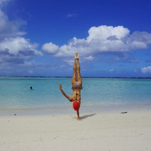 Pia Mia Perez Sexy thefappening.so 1.jpg