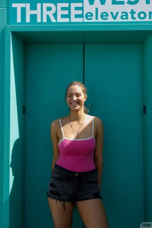 0001-01 thefappeningblog.com.jpg