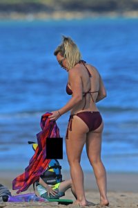 Hilary Duff  Sexy thefappening.so 8.jpg