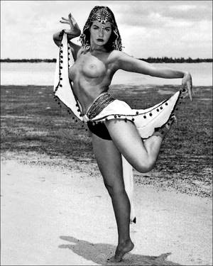 bettie-page_thefappeningblog.com_0035.jpg