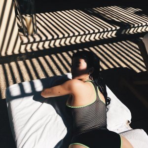 Kylie Jenner Sexy thefappening.so 1.jpg