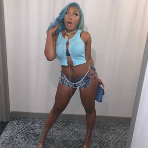 megan-thee-stallion_thefappeningblog.com_0008.jpg