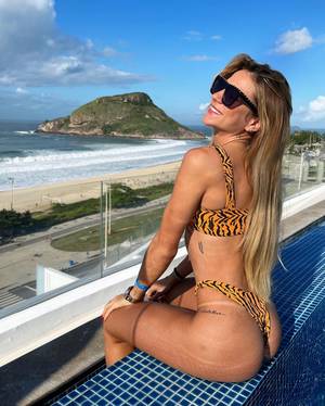 gabi-martins_thefappeningblog.com_0010.jpg