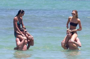 Romee Strijd, Jasmine Tookes & Lais Ribeiro Sexy thefappening.so 12.jpg