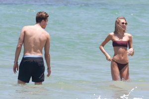 Romee Strijd, Jasmine Tookes & Lais Ribeiro Sexy thefappening.so 30.jpg