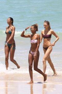 Romee Strijd, Jasmine Tookes & Lais Ribeiro Sexy thefappening.so 77.jpg