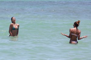 Romee Strijd, Jasmine Tookes & Lais Ribeiro Sexy thefappening.so 41.jpg