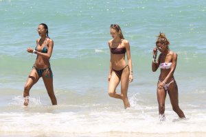 Romee Strijd, Jasmine Tookes & Lais Ribeiro Sexy thefappening.so 94.jpg