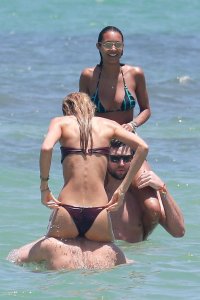 Romee Strijd, Jasmine Tookes & Lais Ribeiro Sexy thefappening.so 45.jpg