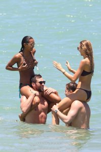 Romee Strijd, Jasmine Tookes & Lais Ribeiro Sexy thefappening.so 93.jpg