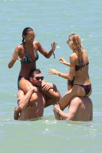 Romee Strijd, Jasmine Tookes & Lais Ribeiro Sexy thefappening.so 92.jpg