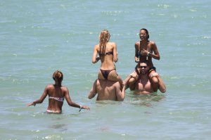 Romee Strijd, Jasmine Tookes & Lais Ribeiro Sexy thefappening.so 139.jpg