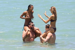 Romee Strijd, Jasmine Tookes & Lais Ribeiro Sexy thefappening.so 144.jpg