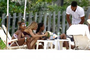 Romee Strijd, Jasmine Tookes & Lais Ribeiro Sexy thefappening.so 200.jpg