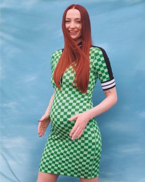 Elle magazine uk (1).jpg