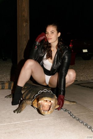 0003-05 thefappeningblog.com.jpg