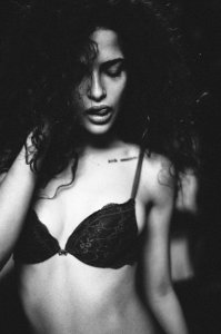 Chiara Scelsi Sexy Topless thefappening.so 2.jpg