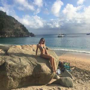 Daniela Lopez Osorio Sexy.jpg