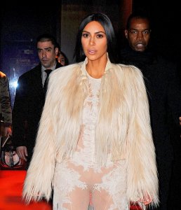 Kim Kardashian and Kendall Jenner Sexy thefappening.so 4.jpg