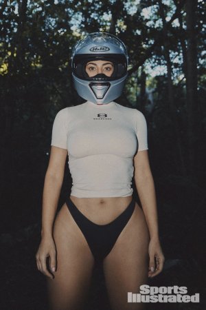 Kim Kardashian - Sports Illustrated Swimsuit 2022 (24).jpg