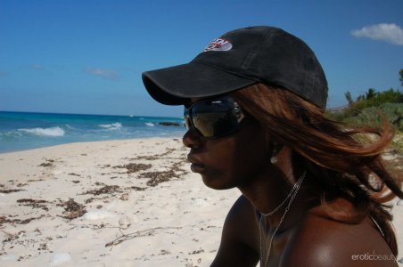 maria-l-white-sand-i-01 thefappeningblog.com.jpg