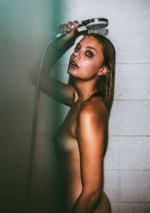 Holly Horne Nude 18.jpg