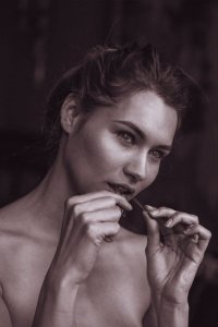 Karol Jaramillo Nude & Sexy 13.jpg
