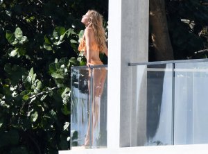 Stella Maxwell Sexy thefappening.so 5.JPG