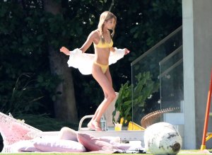 Stella Maxwell Sexy thefappening.so 86.JPG