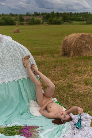 0089-15 thefappeningblog.com.jpg