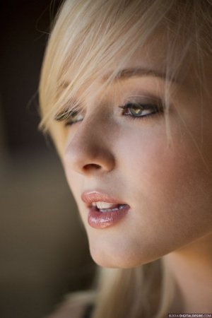 kenze-thomas-1311-15 thefappeningblog.com.jpg