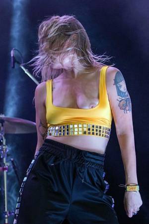 tove-lo_thefappeningblog.com_0003.jpg