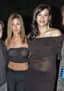 Jennifer Aniston's Nipples 003.jpg