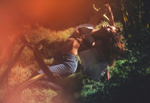 Nadja Bender Naked 03.jpg