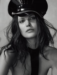 Catherine McNeil Topless & Sexy 5.jpg Catherine McNeil Topless & Sexy 5.jpg